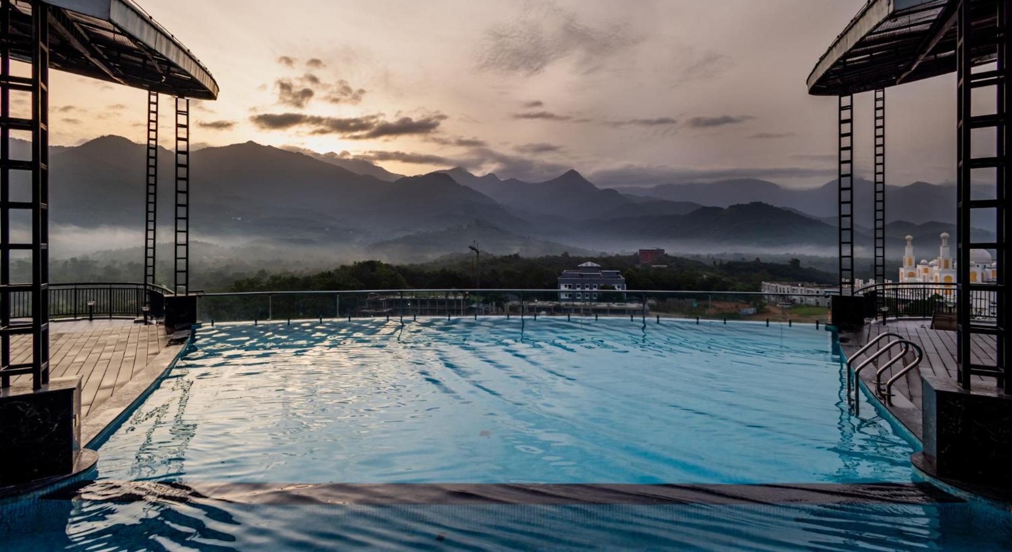 Fezinn Hotel - Best Wayanad Hotel In 2024 Кожикоде Екстер'єр фото